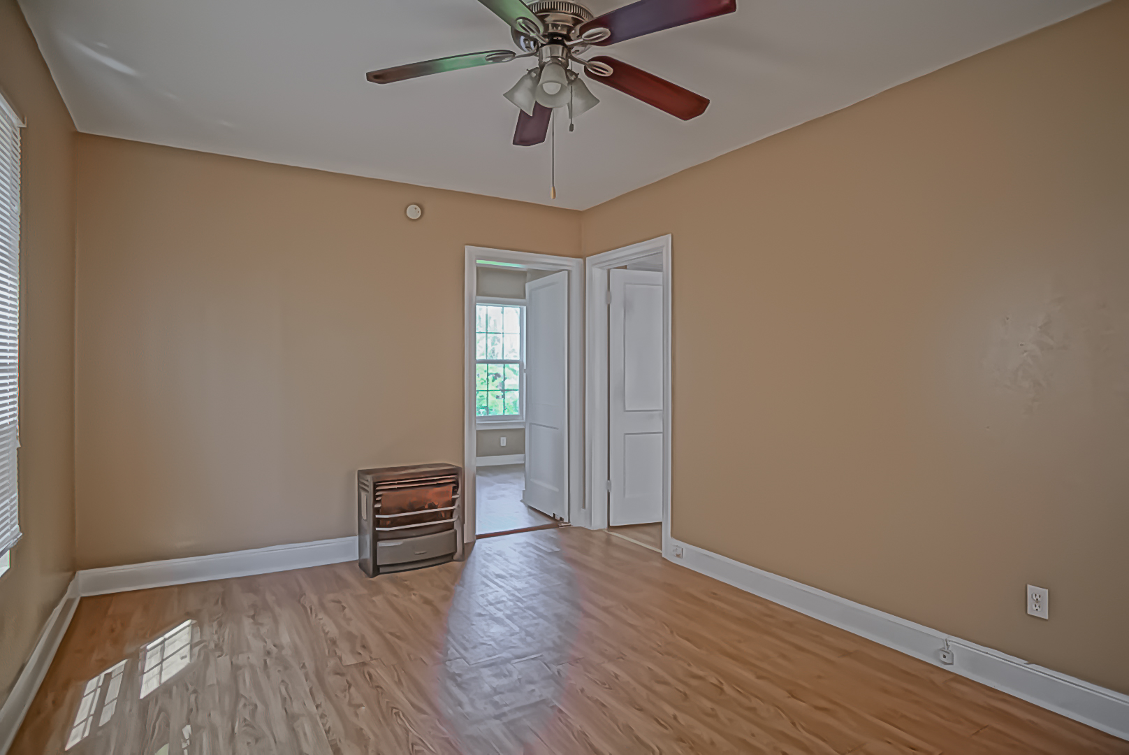 5218 Bernardo De Galvez Avenue - 4